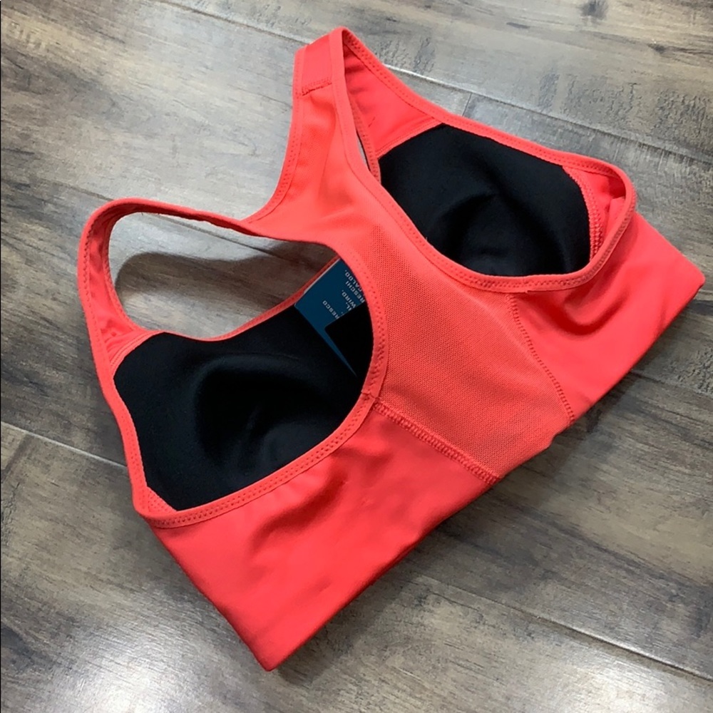 NIKE Women’s TRAINING TOP DRI-FIT Technology - Picture 8 of 16